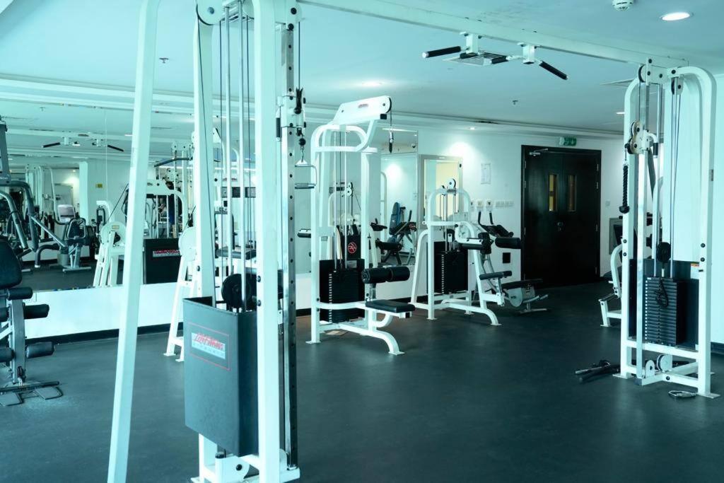 Apartamento Two Bedroom With Canal View In Majestic Tower By Bhavan *