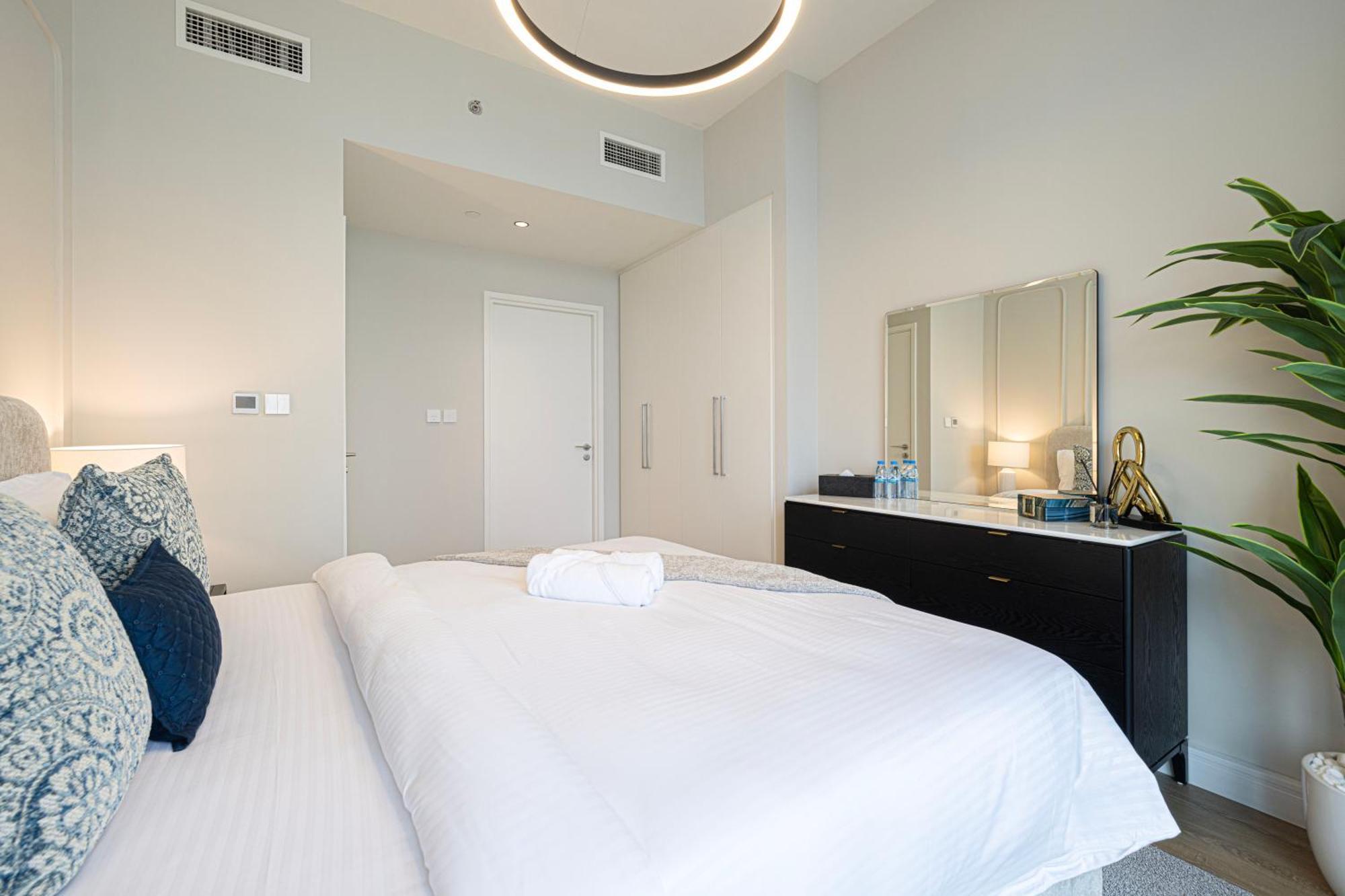 Apartemen Magnificent - Luxurious 3 Bedroom With The Burj Khalifa View Dubai