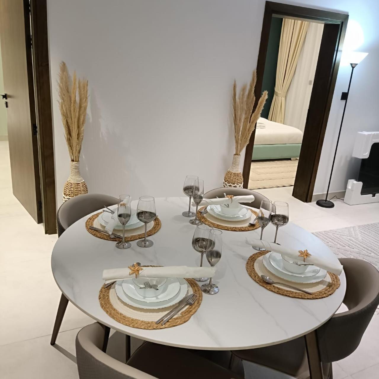 Apartamento Brand New 2bhk In Jvc Fully Furnished Marwa Heights Dubai