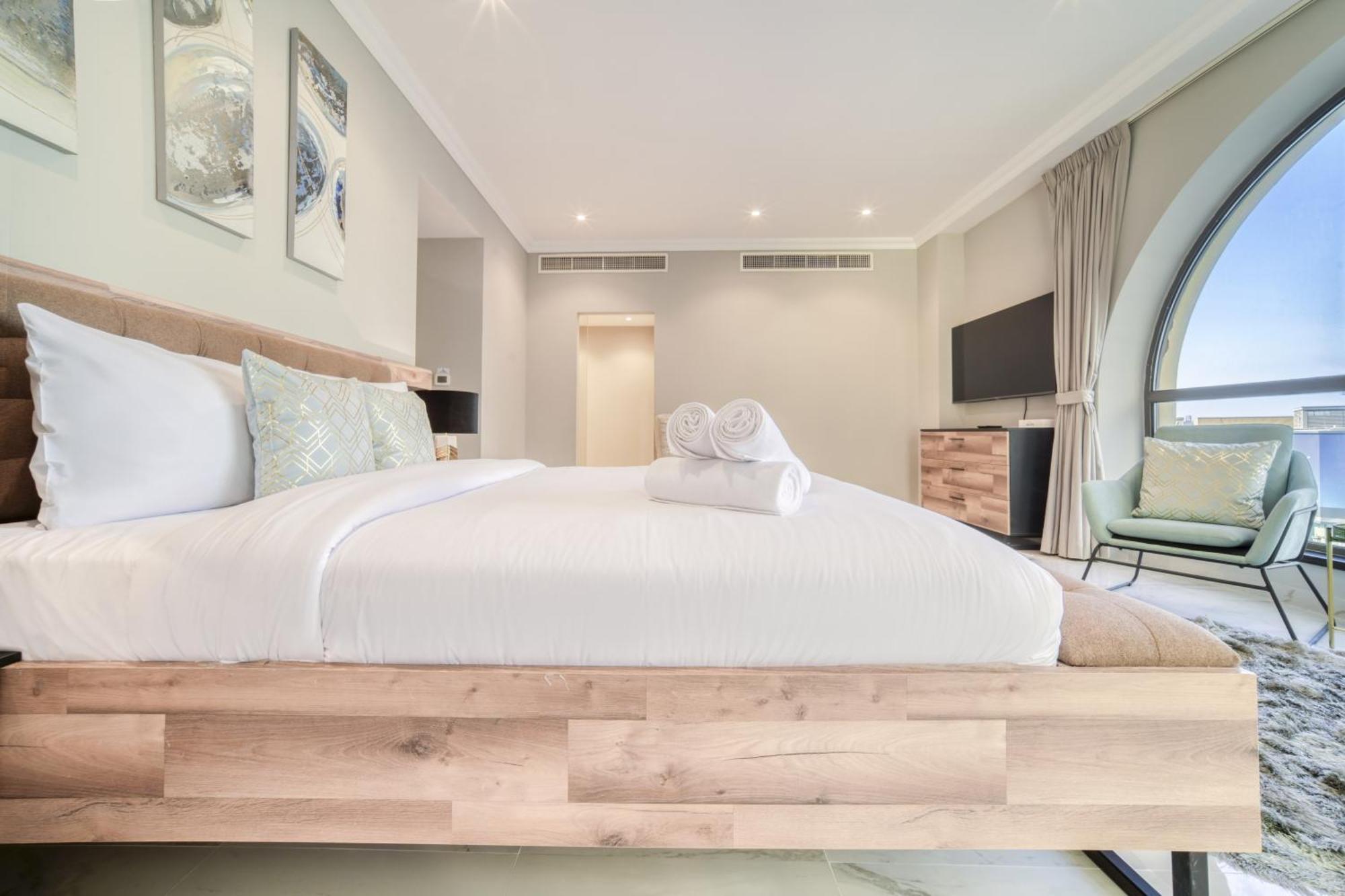 New! Sea View Luxurious 4 Bedroom Duplex Appartement *