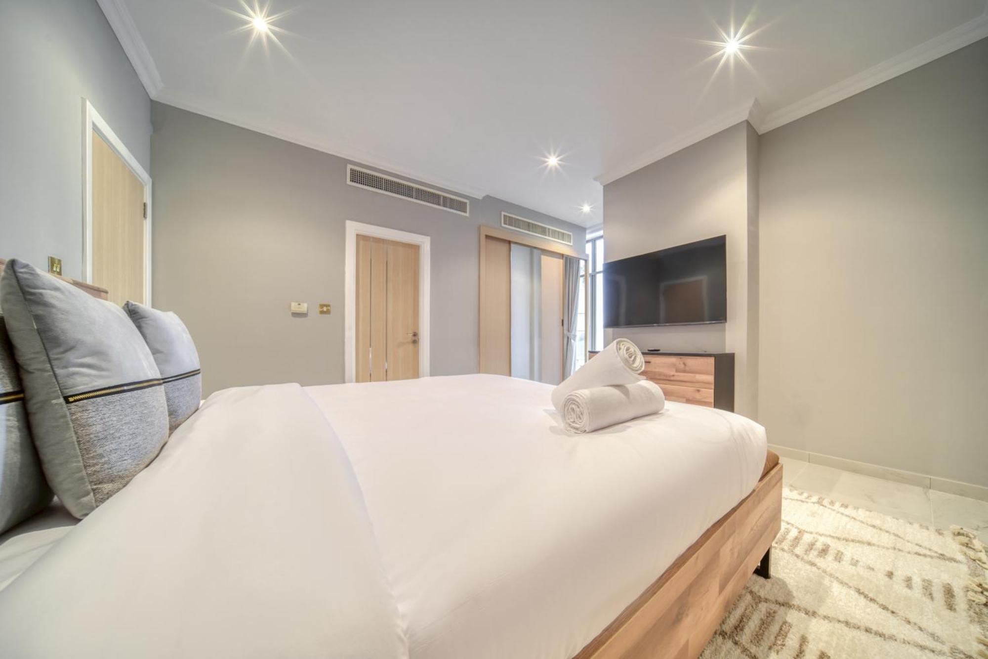Appartamento Luxurious 4 Bedroom Duplex With Terrace & Sea View Dubai