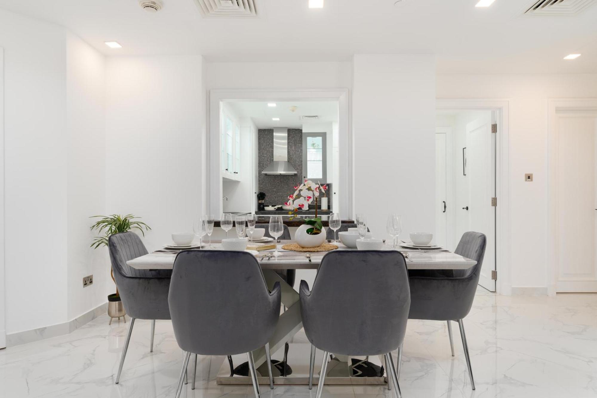 Mystic - Fully Renovated Spacious 2br Apt. With Burj Views Appartement