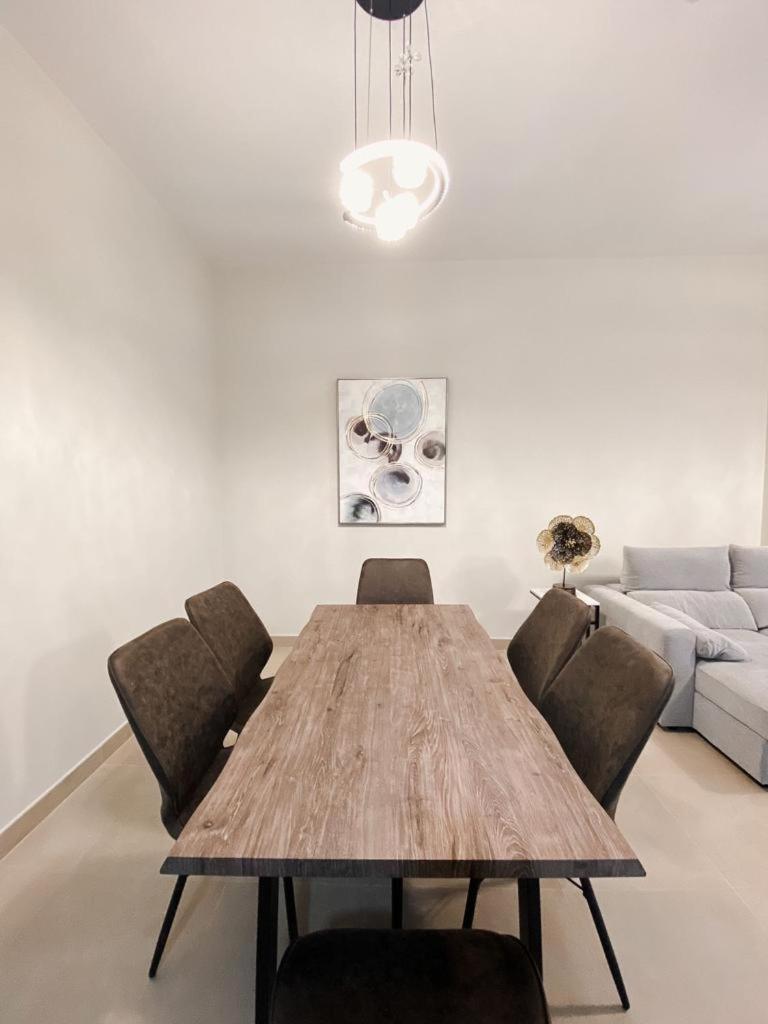 Luxurious & Modern 2br Maid, Sparkle Tower Marina - 10ab4 Dubaï
