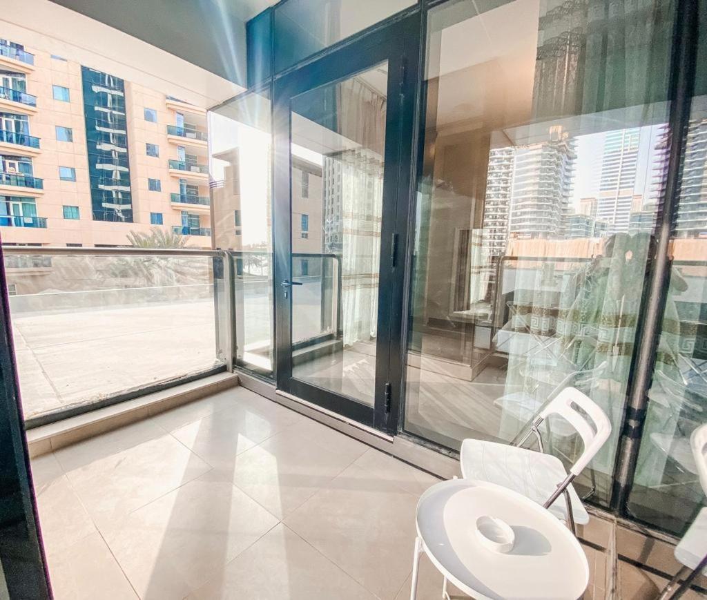 Luxurious & Modern 2br Maid, Sparkle Tower Marina - 10ab4 * Dubaï