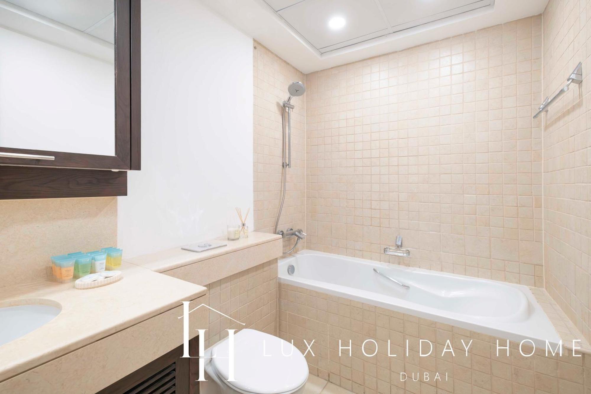 Lux The Stunning Fountain View Appartement