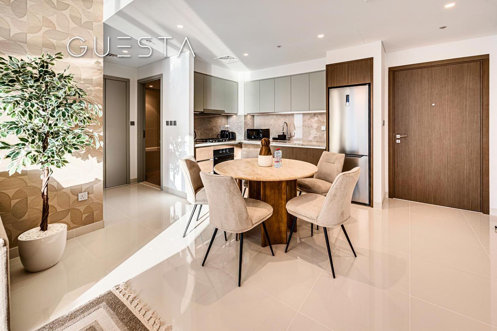 Emaar Beachfront - Isle Tower 2, Marina * Dubaï