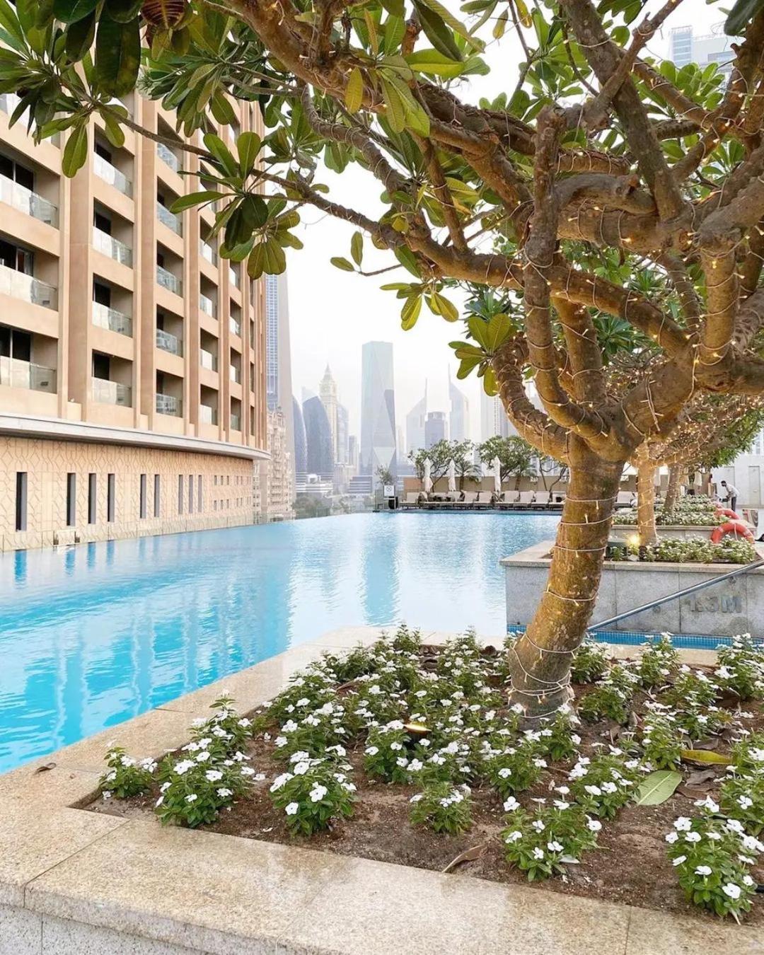 Luxurious Mall Studio With Stunning Burj Khalifa Views Apartment *