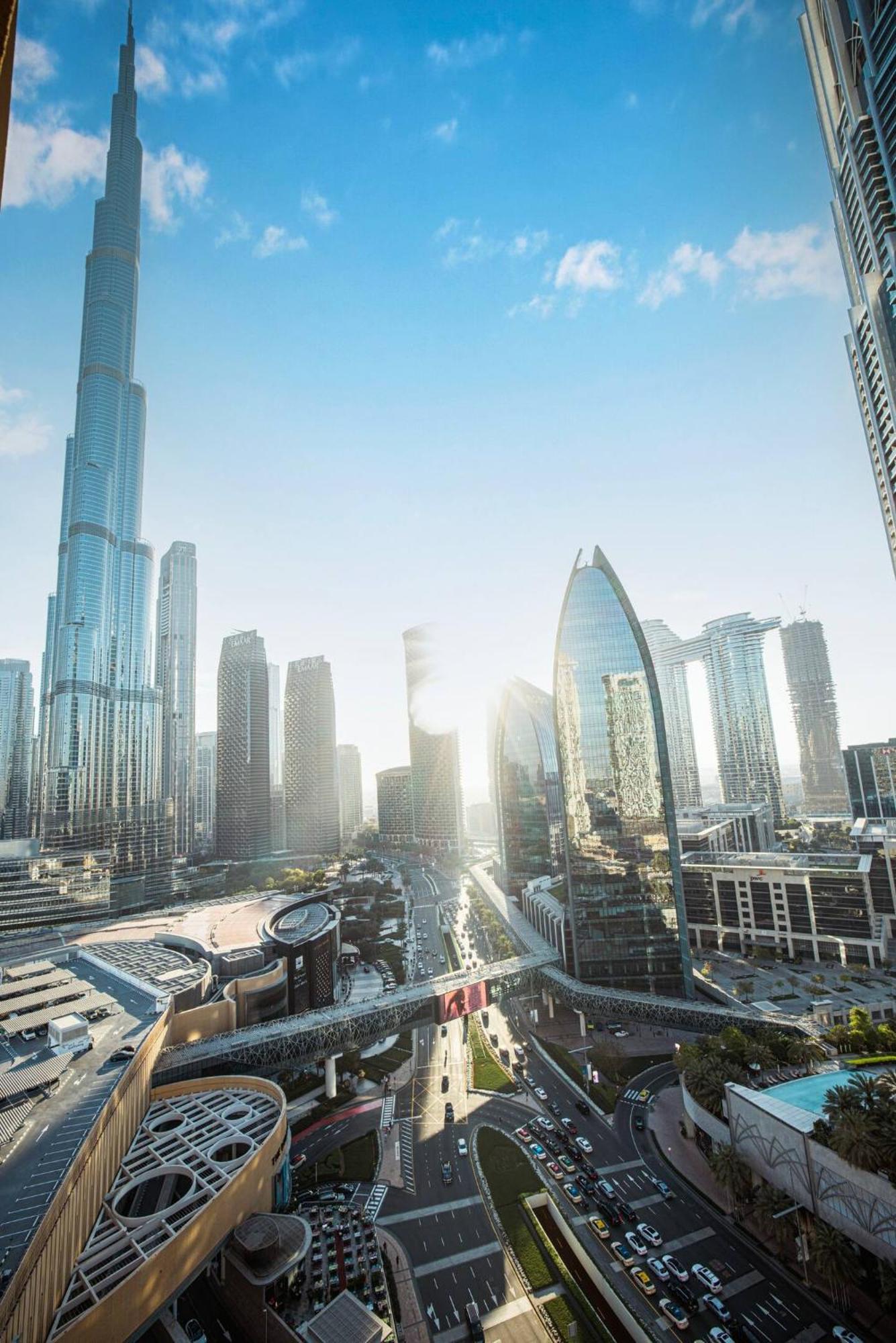 Apartment Luxurious Mall Studio With Stunning Burj Khalifa Views *