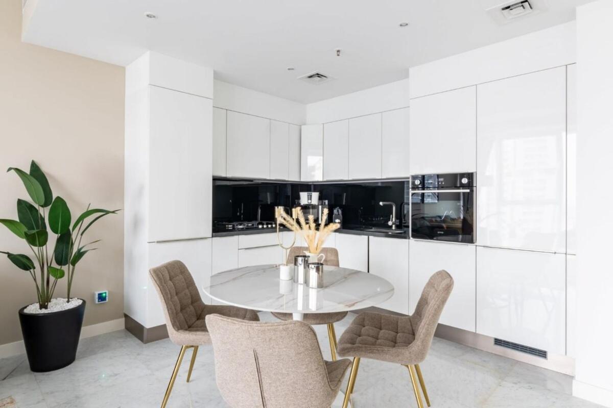 Silkhaus Modern 1bdr With Canal View By In Business Bay Apartment