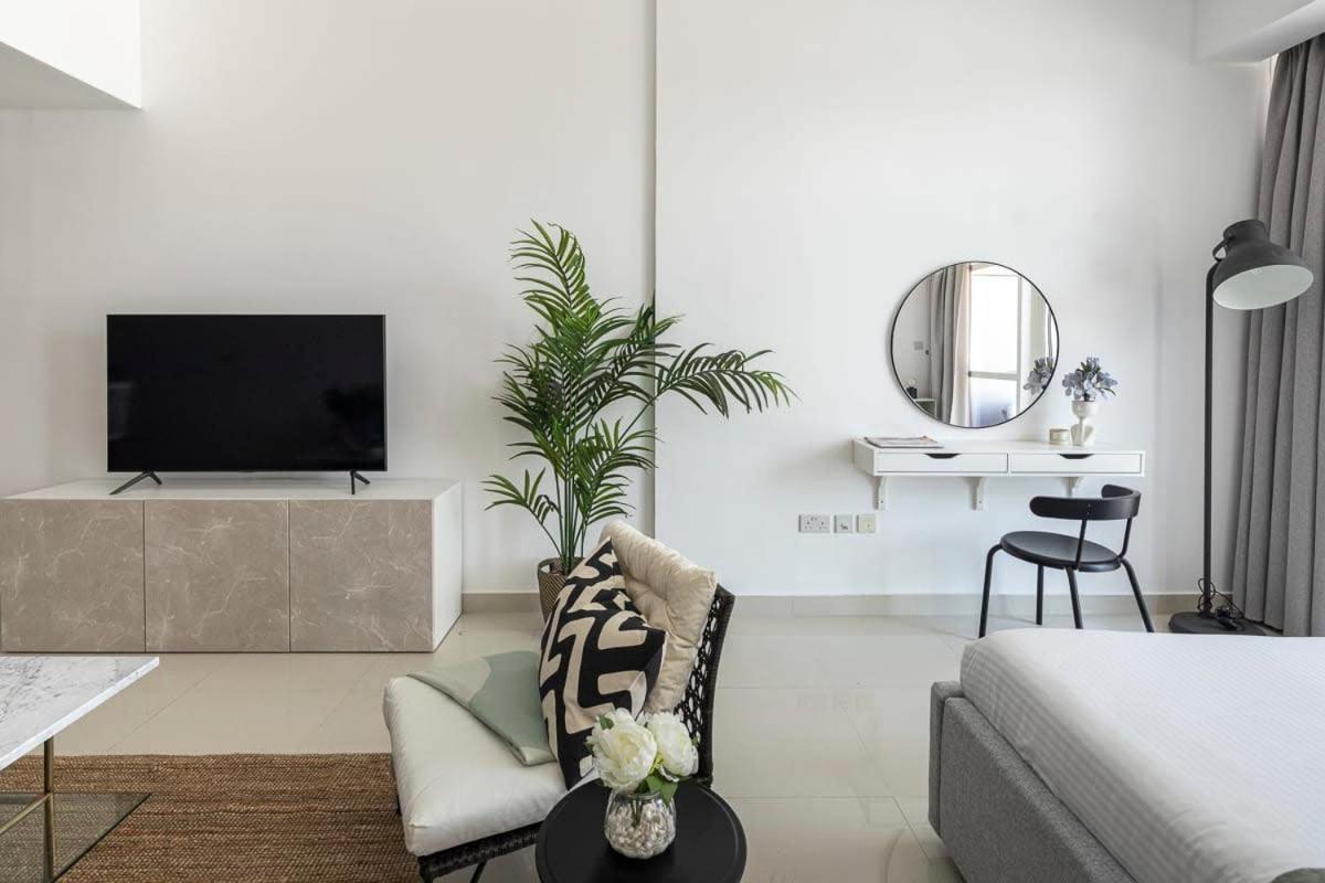 Frank Porter - Oasis Tower 1 Appartement