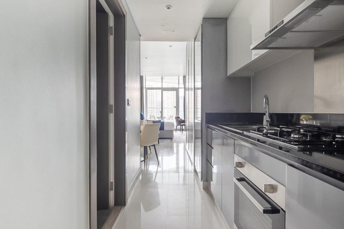 Frank Porter - Damac Prive *