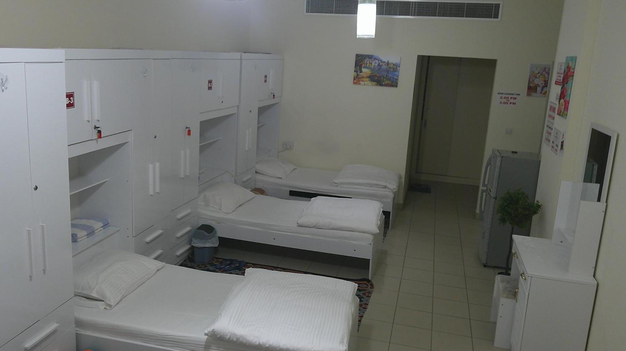 Ruby Star For Female -4 R-1 Hostal Dubái