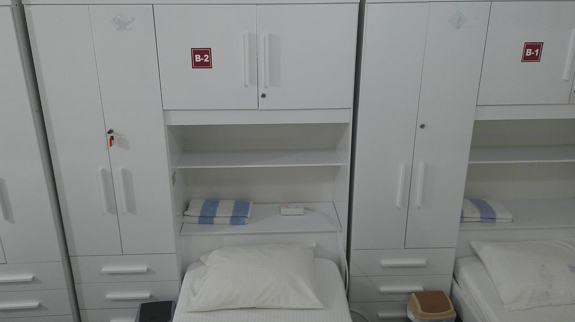 Ruby Star For Female -4 R-1 Hostal
