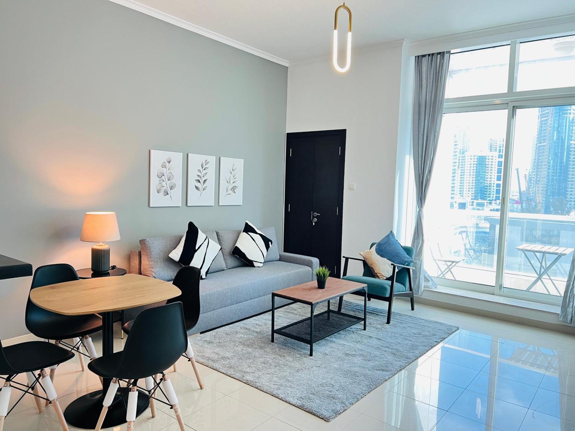 1 Bedroom Flat, Luxury Amenities, Near Jbr & Club With Free Parking In Jbr Apartamento Dubái