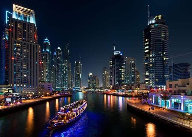 Appartement Stunning Views 1 Bedroom Flat, Near & Tram With Free Parking In Marina *