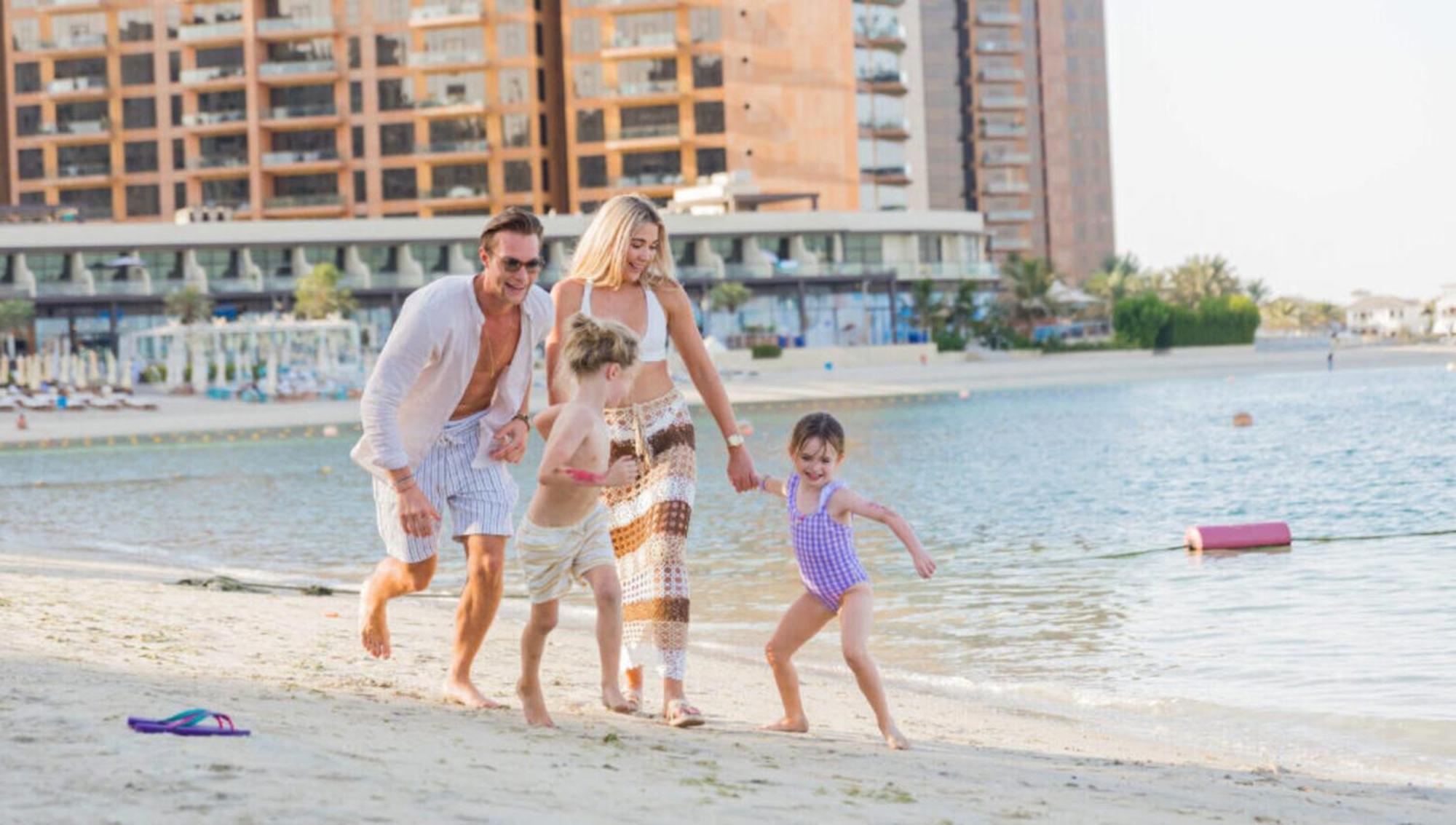 Apartment Club Vista Mare, Free Riva Club Access Dubai