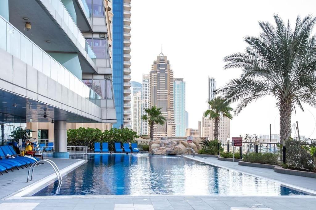 Frank Porter - Ocean Heights, Marina Apartament *