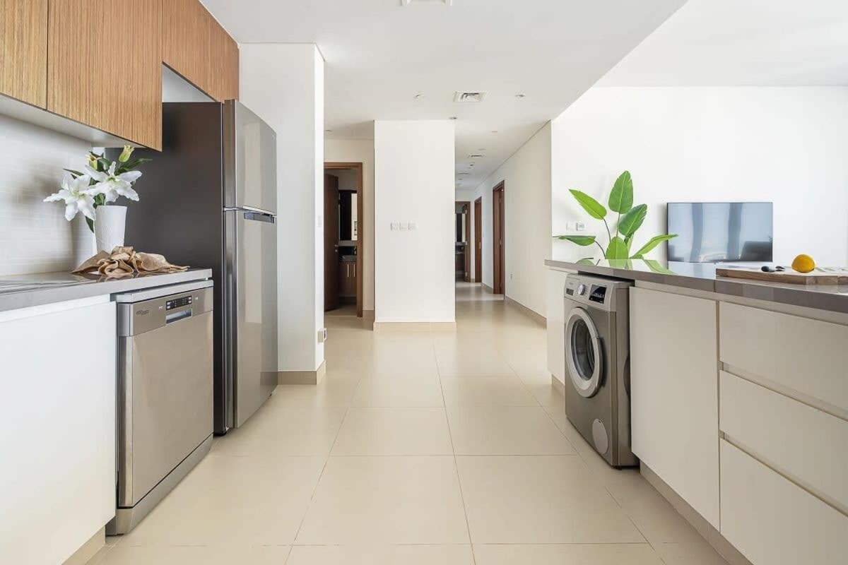 Frank Porter - 5242 Emaar Tower Apartamento *