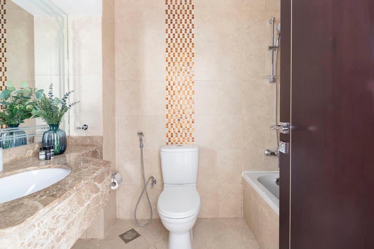 Apartment Frank Porter - Siraj Tower Dubai
