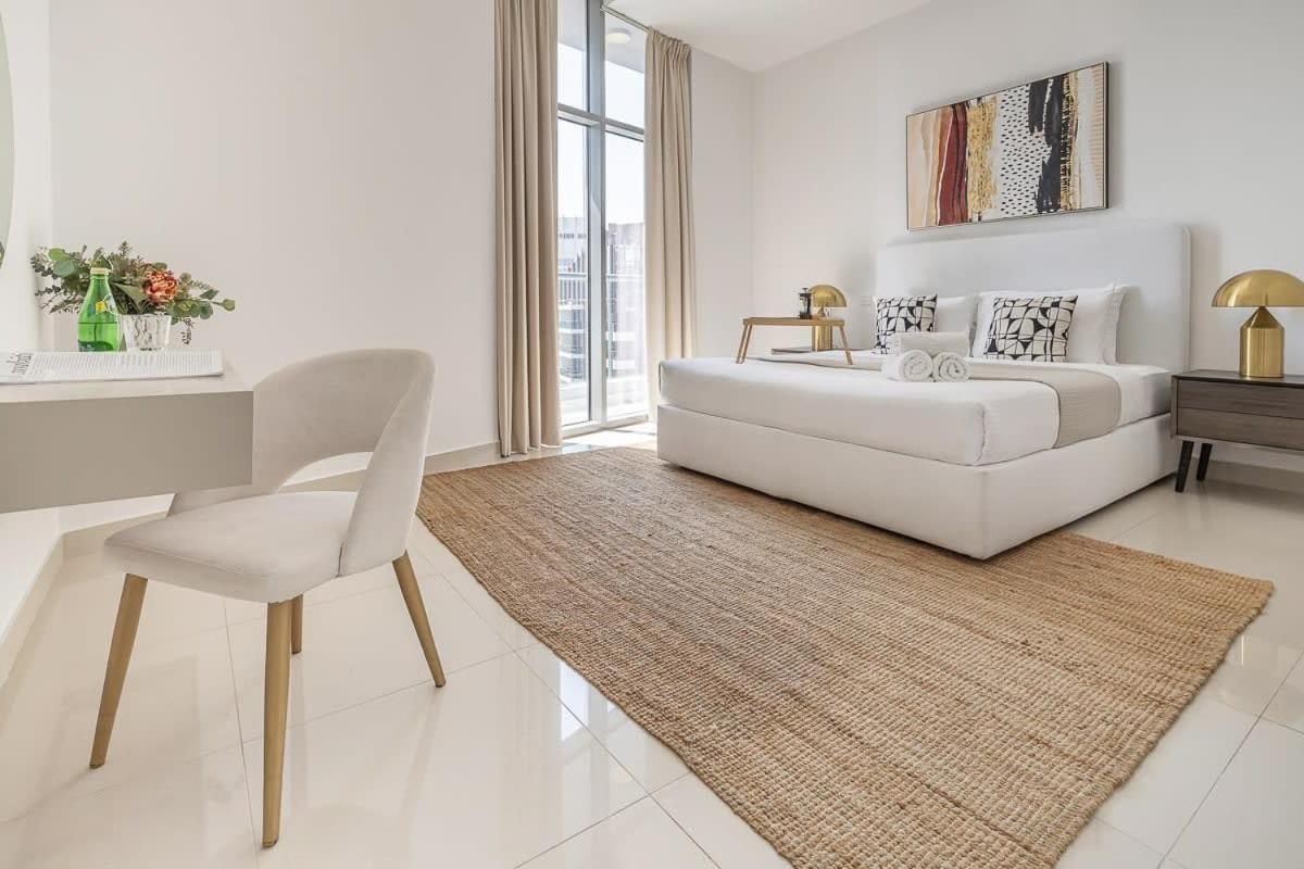 Frank Porter - Marina Wharf 2 Apartemen Dubai