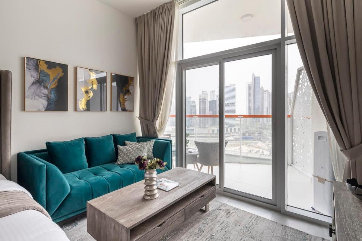 Appartement Frank Porter - Millenium Binghatti Residences Dubaï