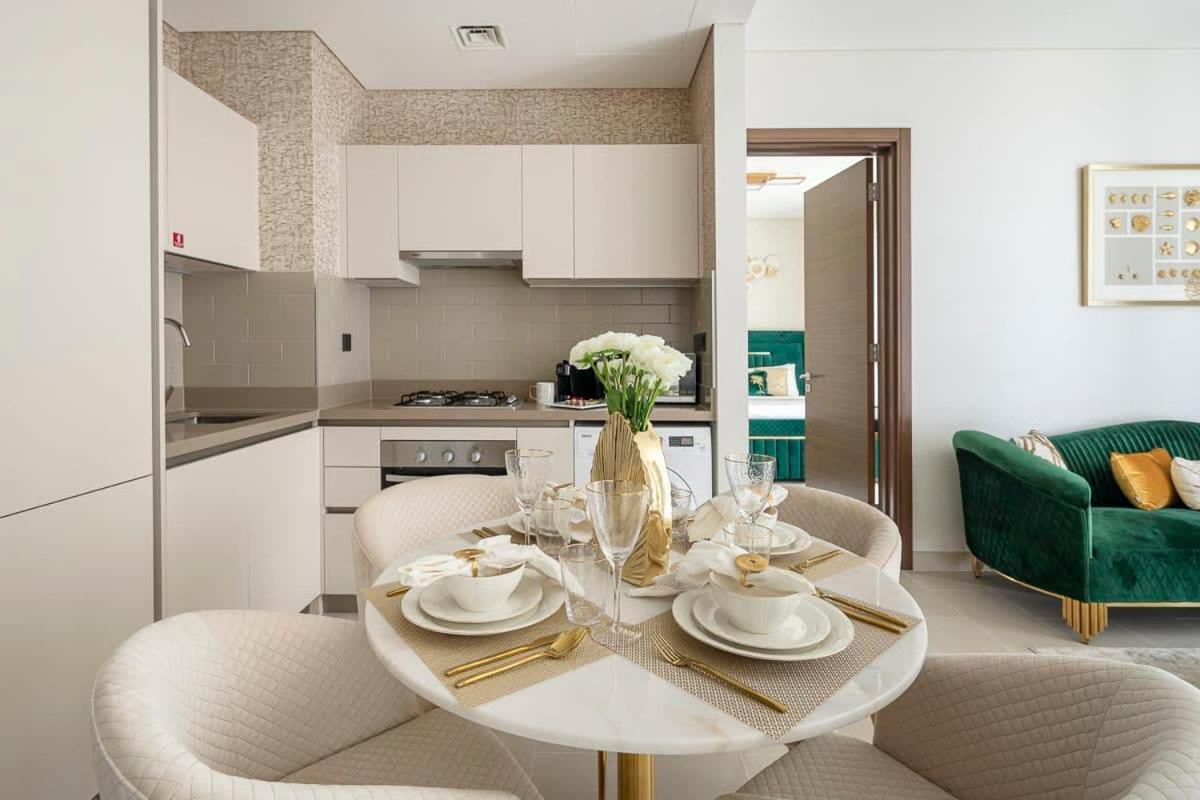 Frank Porter - Sobha Creek Tower B * Dubaï