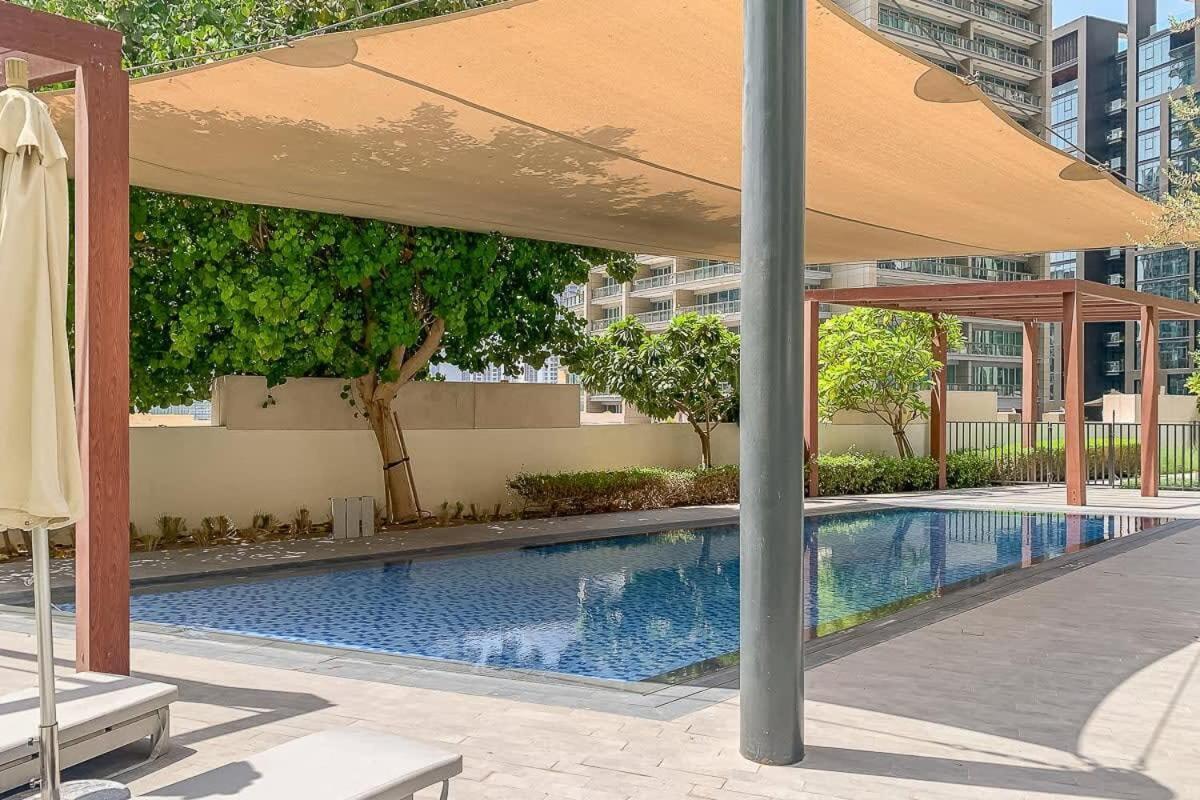 Frank Porter - Boulevard Crescent Apartamento