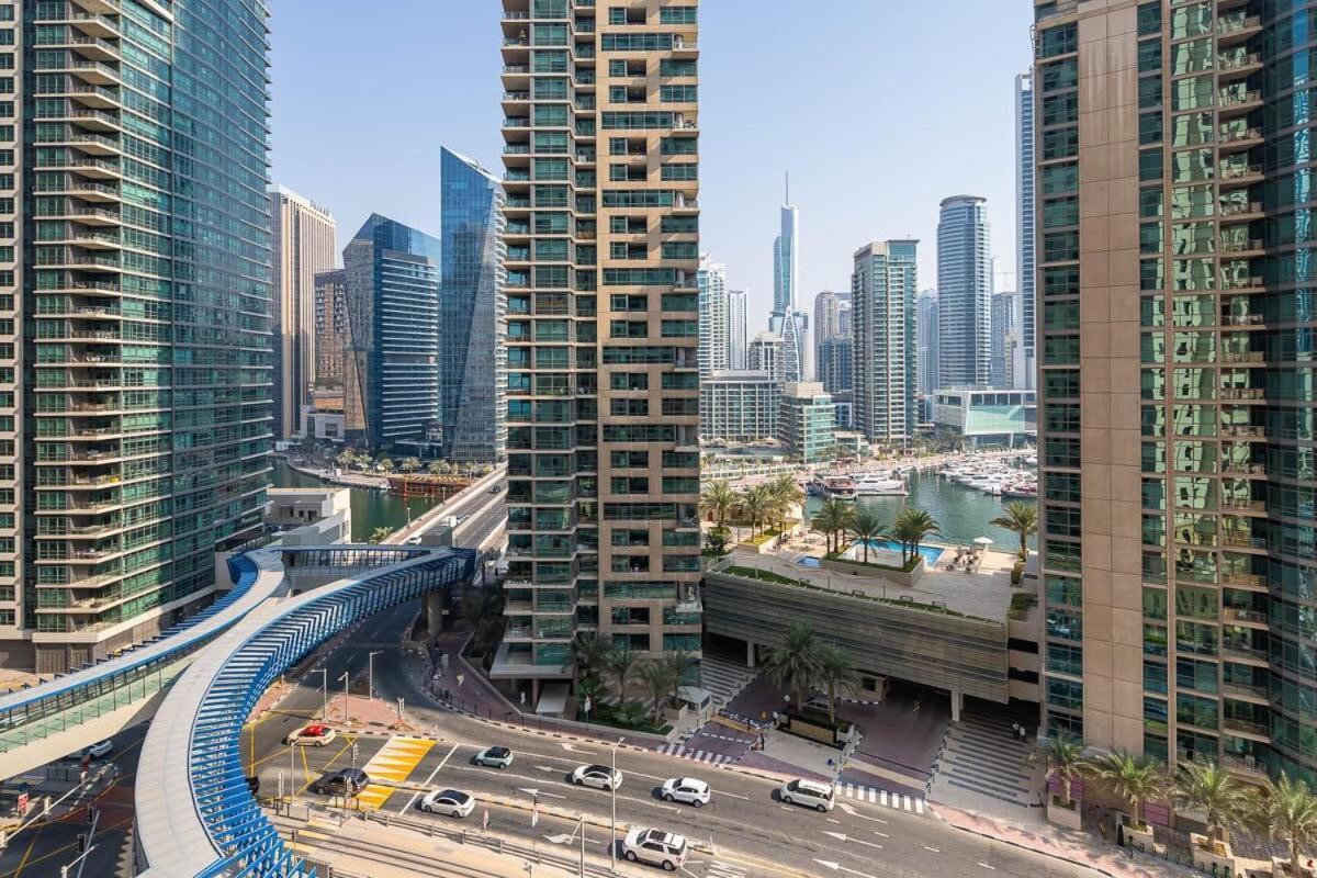 Frank Porter - Rimal 1 Apartment Dubai
