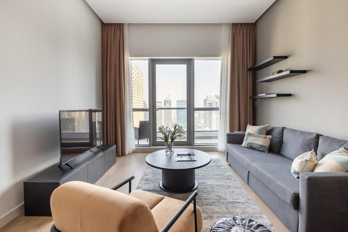 Frank Porter - Bay Tower 1 Apartamento