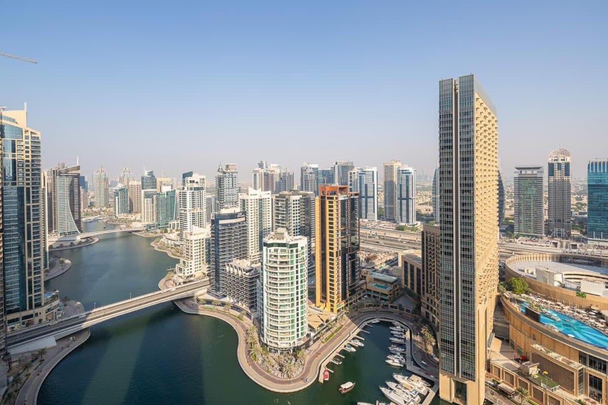Frank Porter - Bay Tower 1 * Dubai