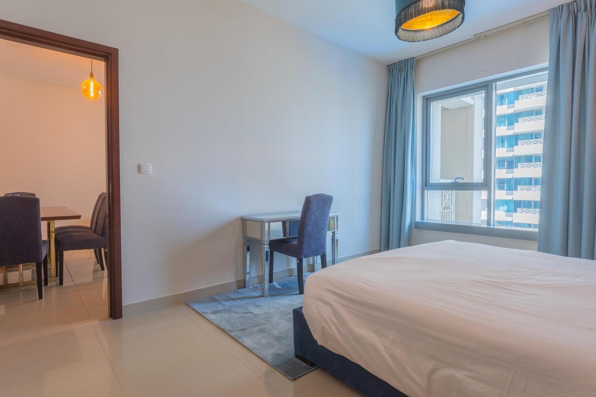 Bella Vista - 29 Boulevard Downtown - 2br - Partial Fountain View *