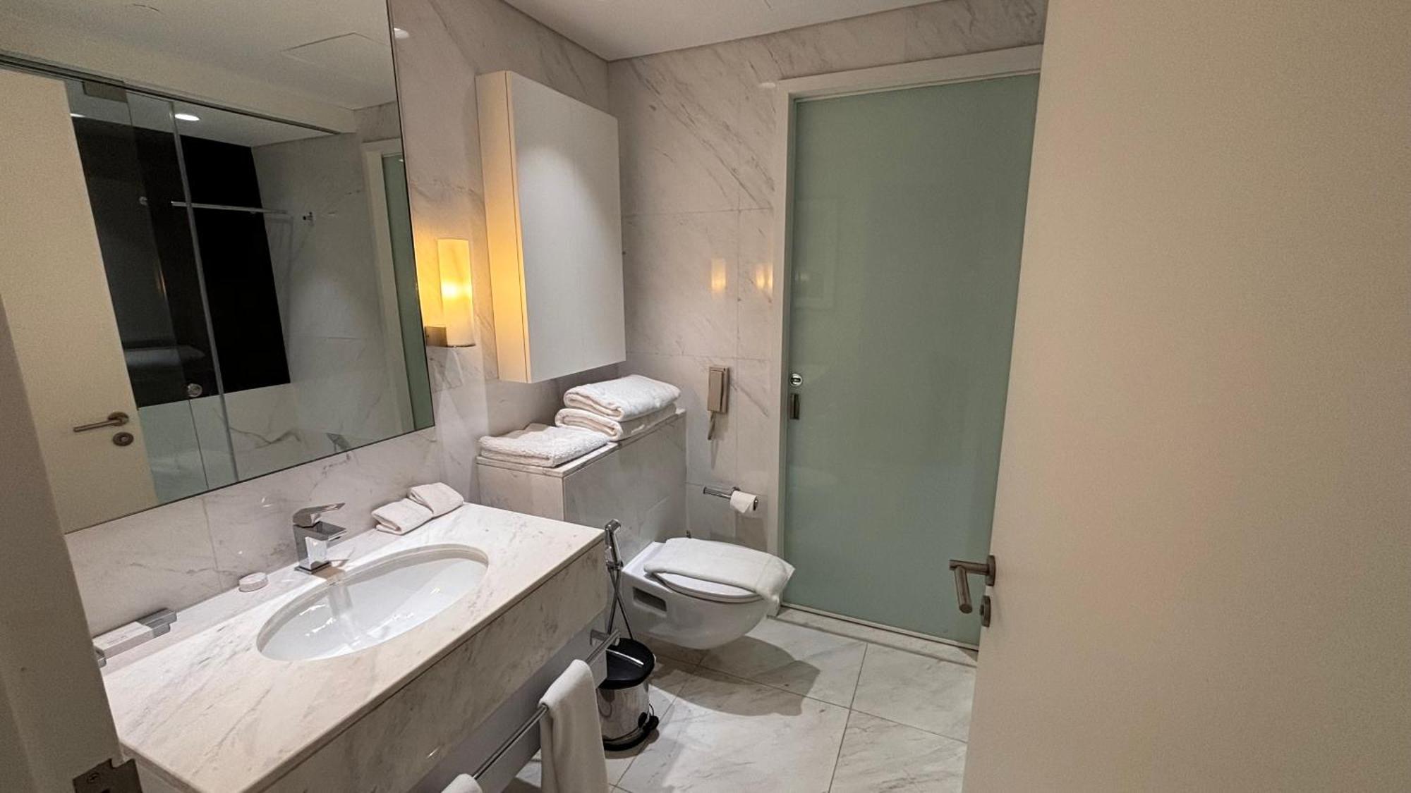 Emaar Residences Fashion Avenue - Formerly Address Mall - Stunning Apartahotel *