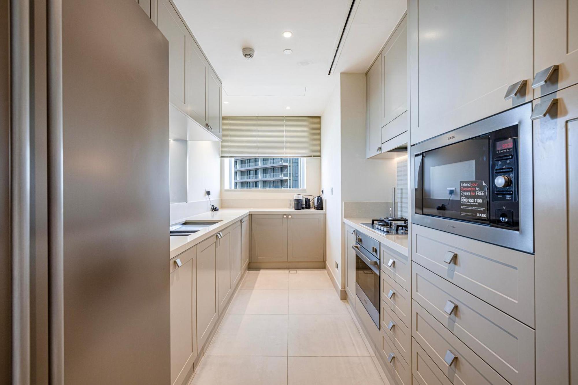 The Address Fountain Views 2 Bedroom With Burj Khalifa View And Access To Mall Apartament Dubai