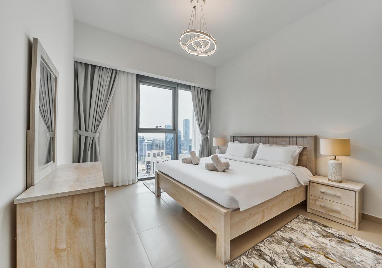 Majestic Act One 2br 32nd Floor- Downtown- Fountain View Apartamento Dubái