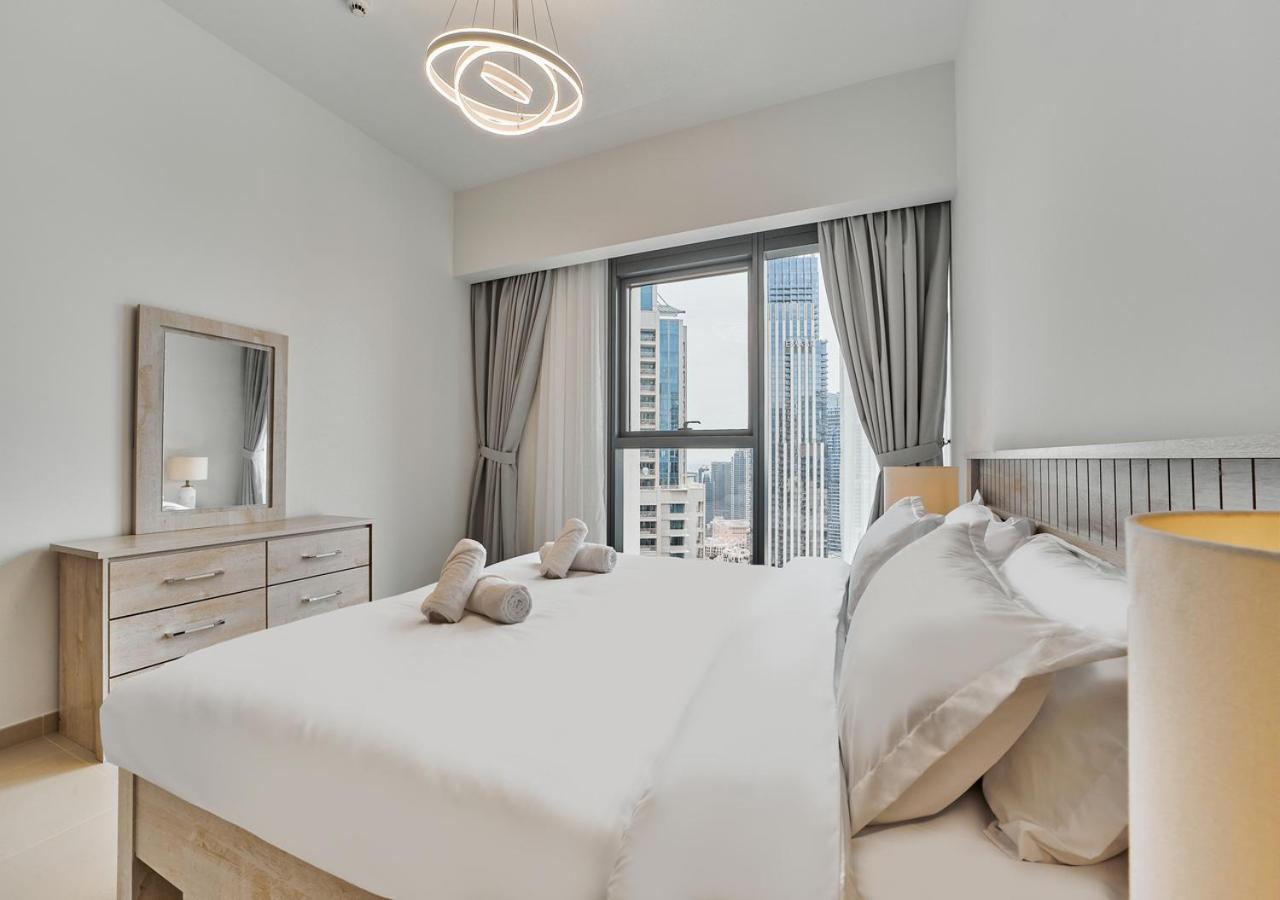 Majestic Act One 2br 32nd Floor- Downtown- Fountain View Apartamento Dubái