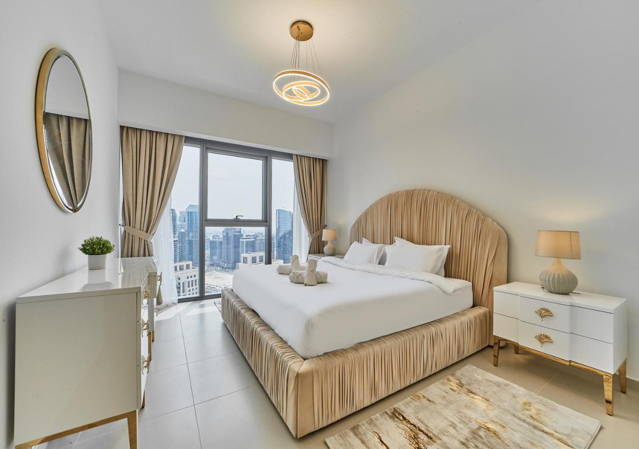 Majestic Act One 2br 32nd Floor- Downtown- Fountain View Apartamento Dubái
