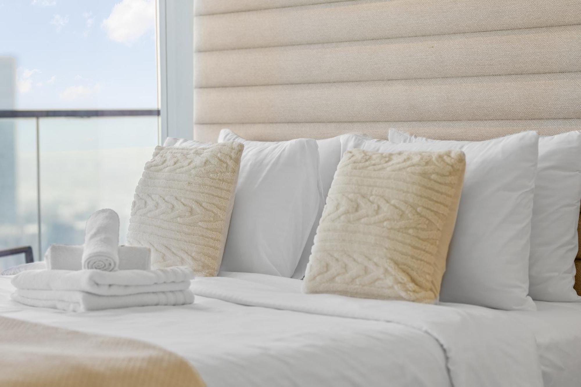 High Floor Burj Khalifa & Sea View With Stunning Infinity Pool Apartament *