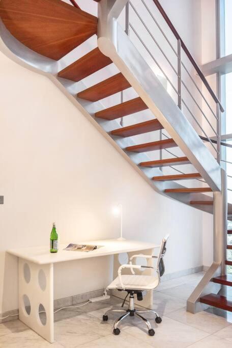 Appartamento First Class 2br With Magical Duplex In Park Dubai