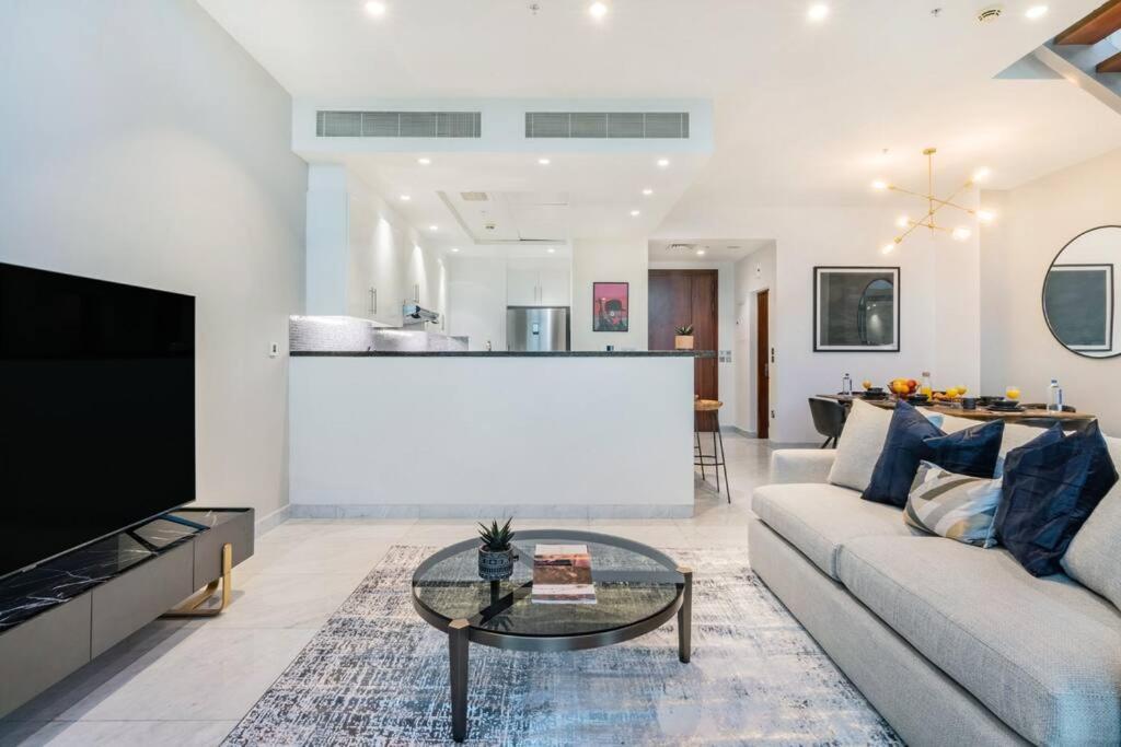 First Class 2br With Magical Duplex In Park Appartamento Dubai
