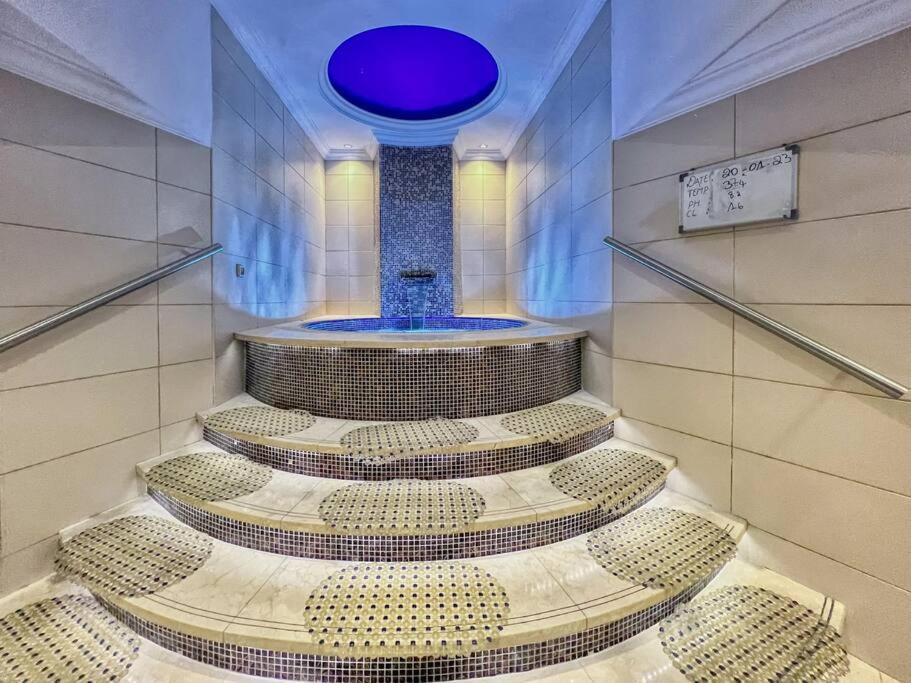 Apartamento First Class 2br Modern And Stylish Dubai