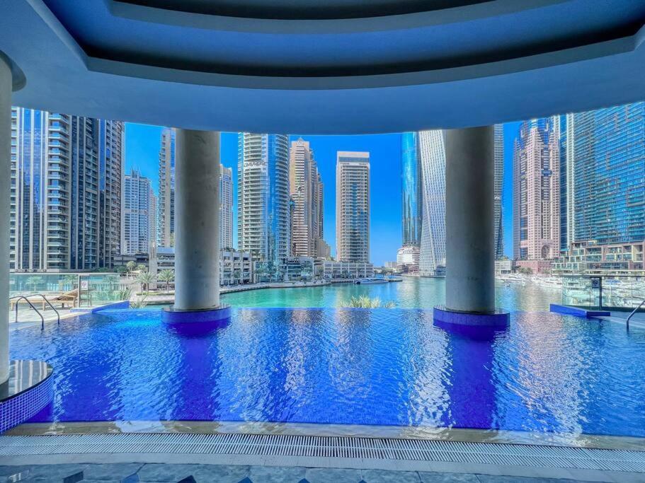 Apartamento First Class 2br Modern And Stylish Dubai