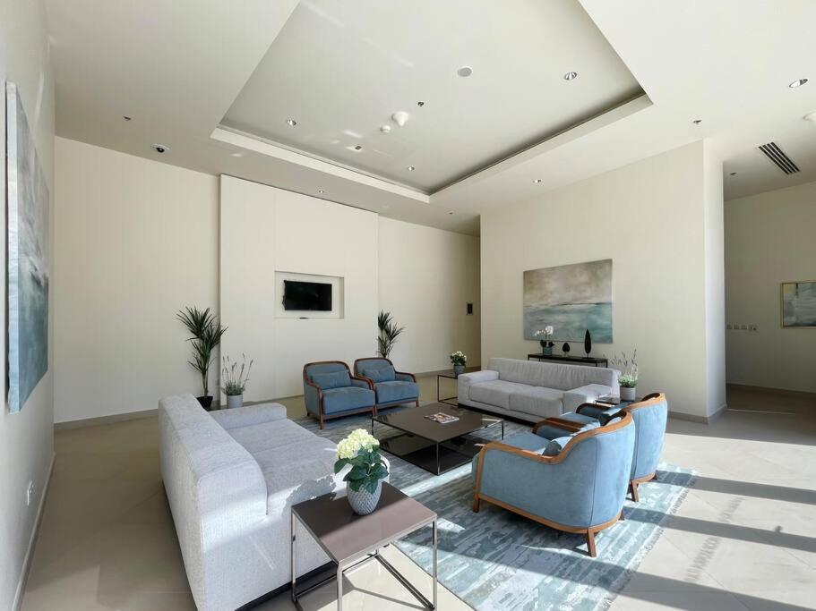 First Class 1br Stylish And Luxurious * Dubai