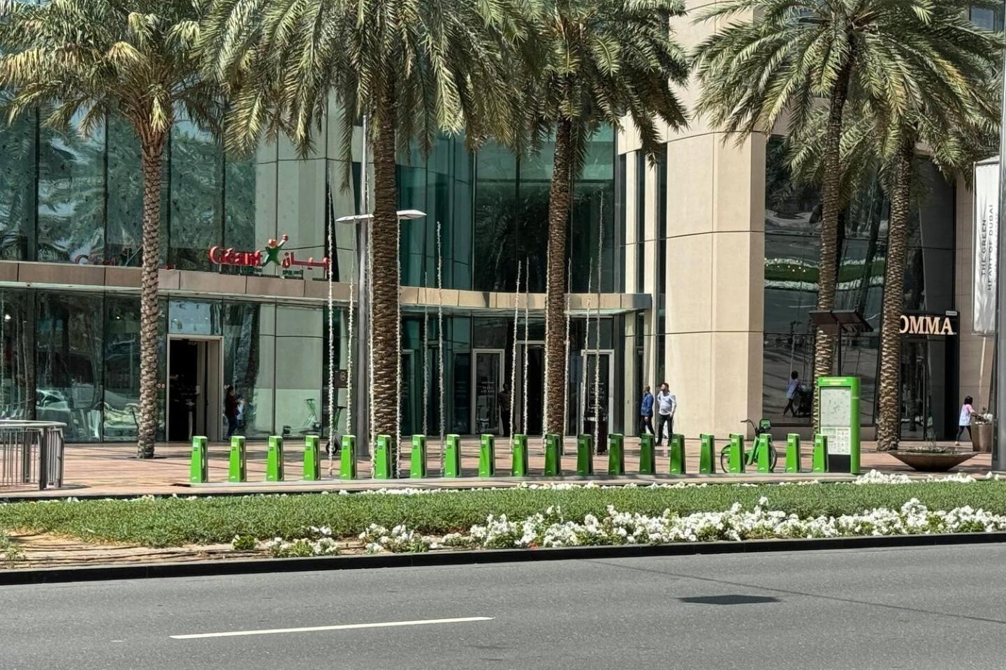 Downtown Next To Opera, Mall