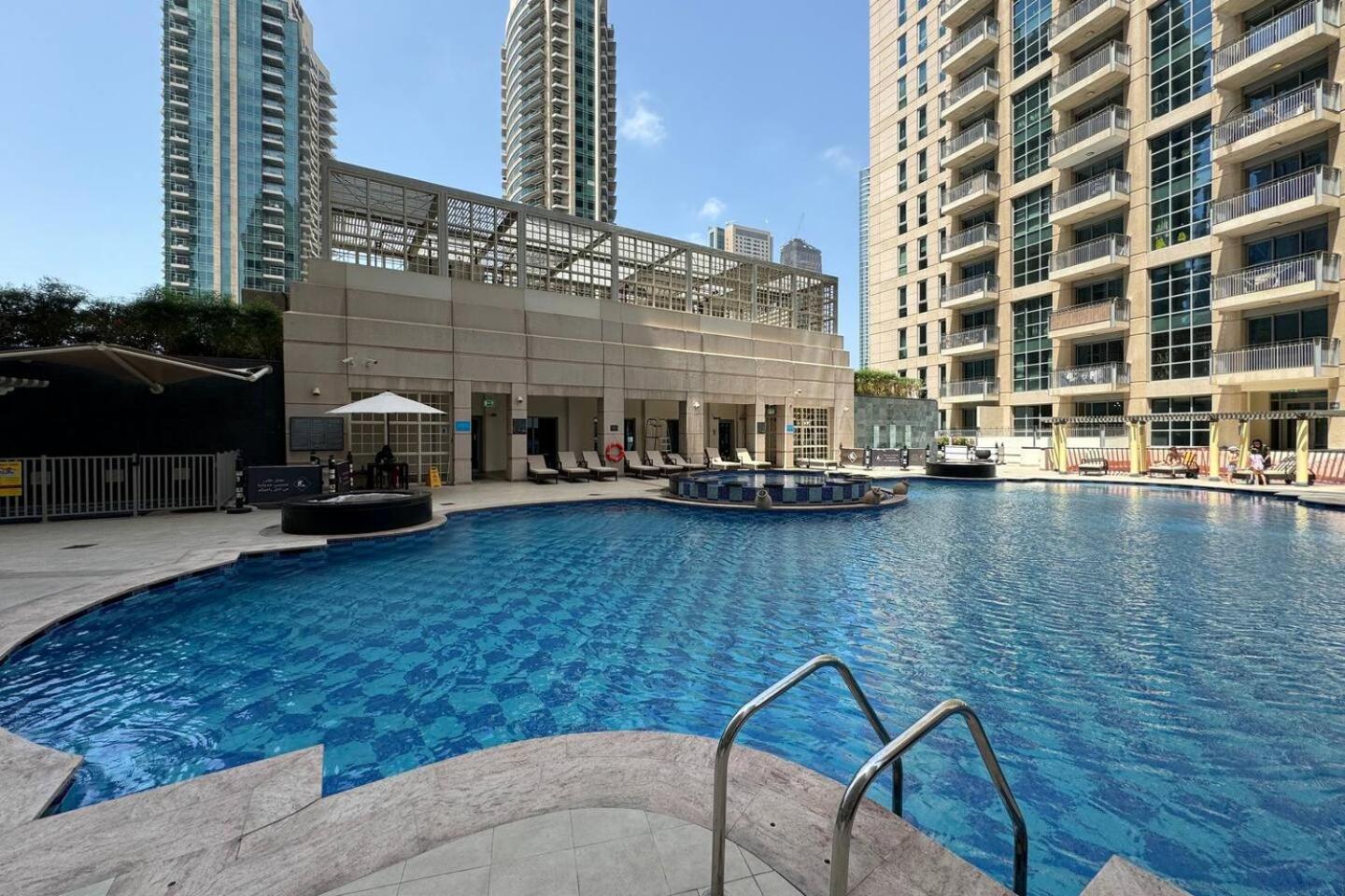 Downtown Next To Opera, Mall Dubaï