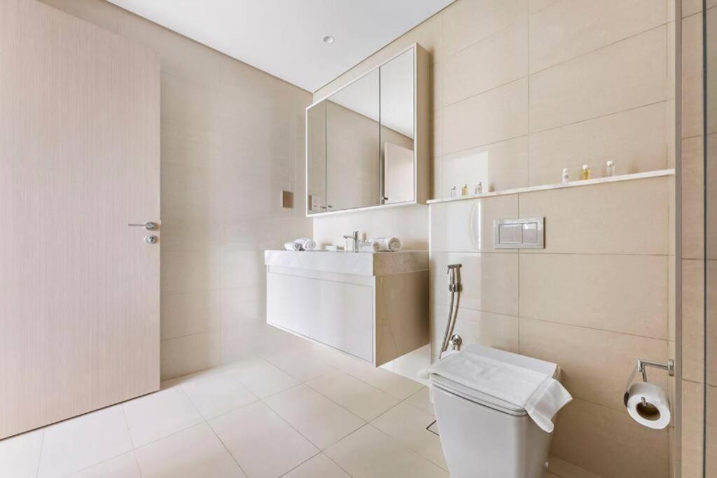 Burj Royale 2 Bed With Burj Khalifa View Apartment