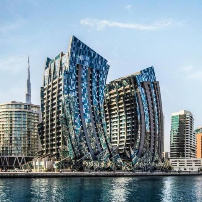 Apartamento Jone Brand-new Aptm Near Mall & Burj Khalifa Dubái