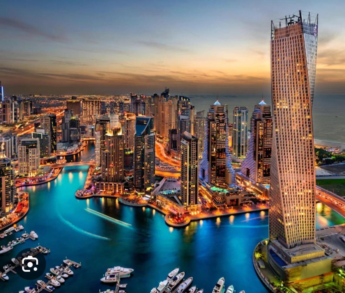 Apartment Cayan Tower - Of Choice *