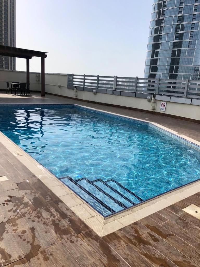 Bright & Cozy 1 Bedroom Canal View In Marina Apartamento *