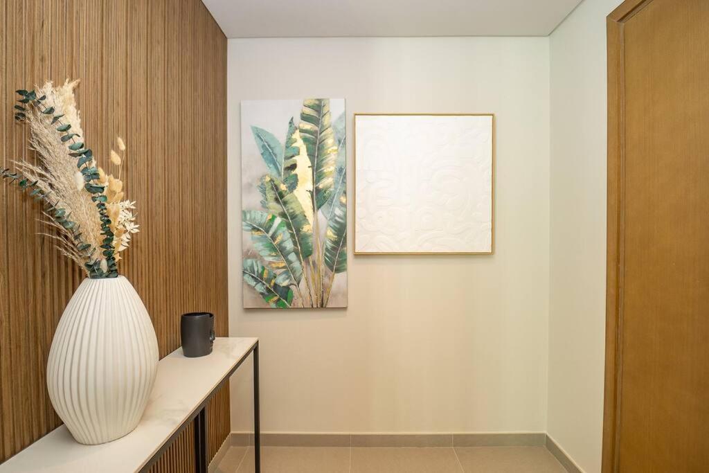 Luxurious 2-br In Downtown Appartement *