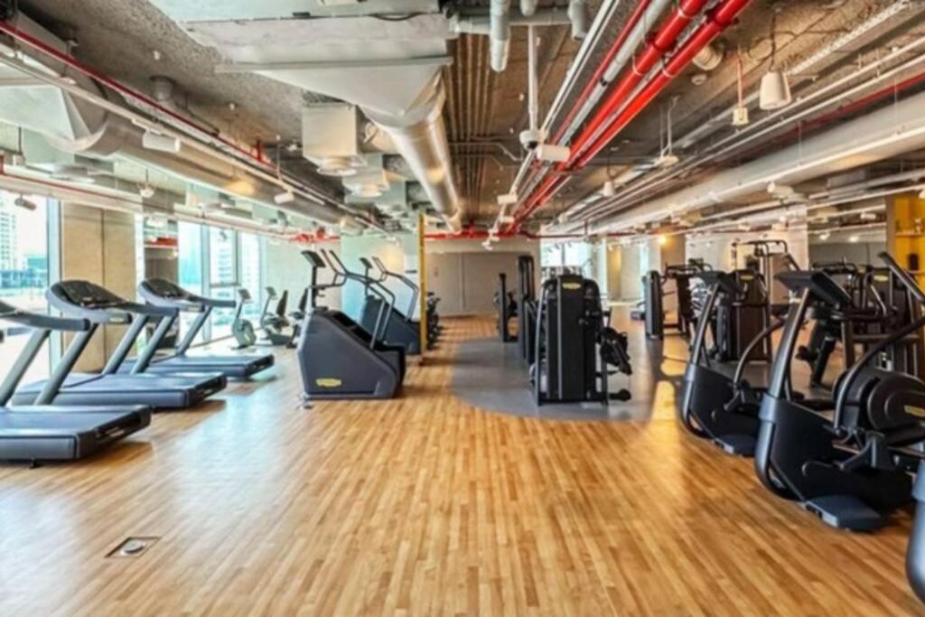 Luxurious 2-br In Downtown Appartement